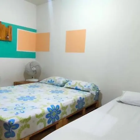 Hostal Paz Y Vida Medellin Exterior photo