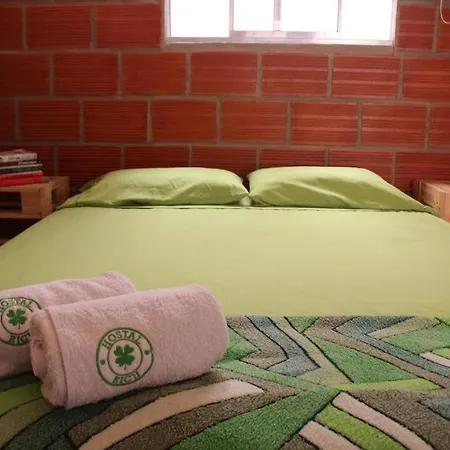 Hostal Paz Y Vida Medellin Exterior photo